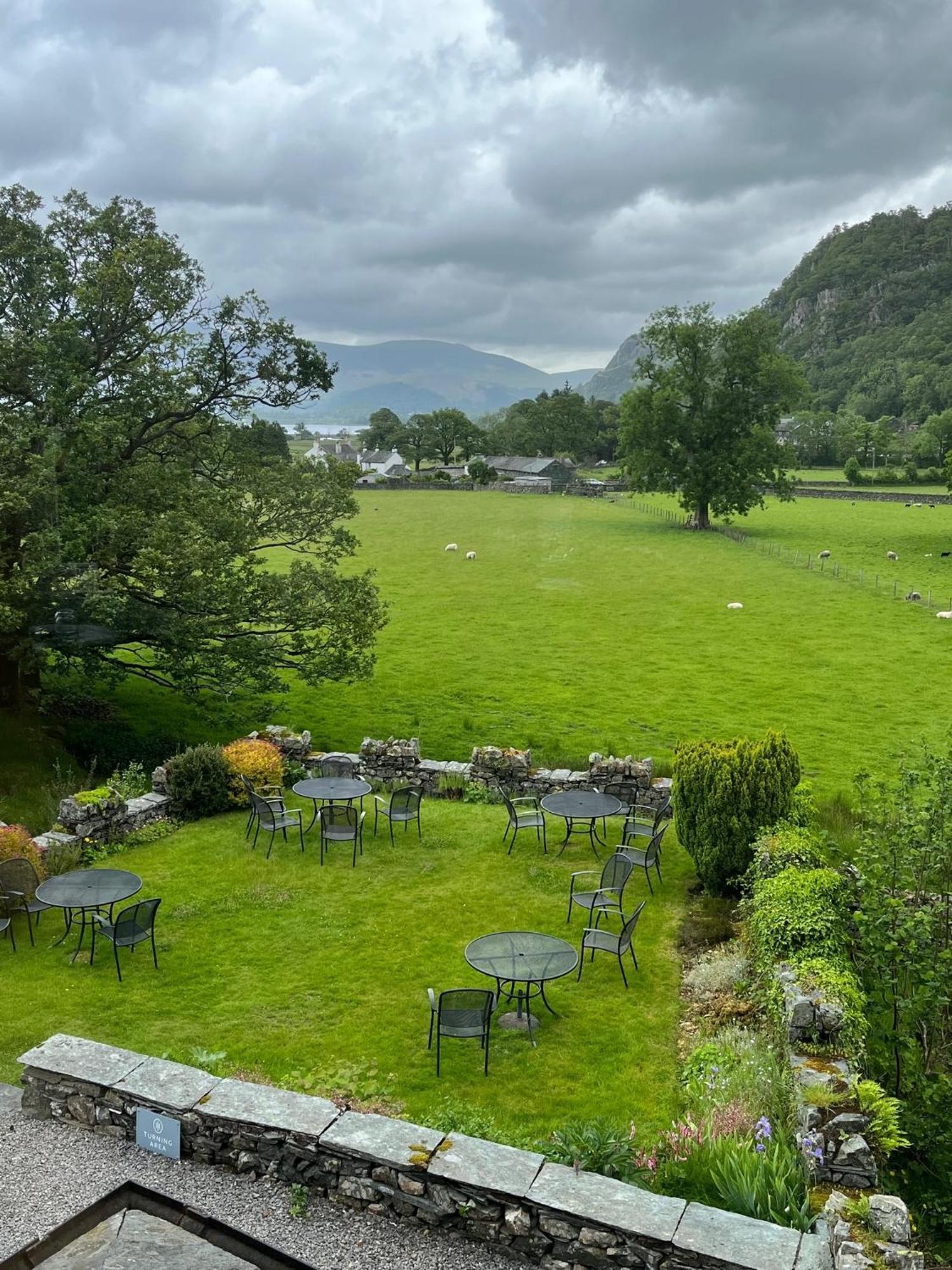 The Leathes Head Hotel Keswick  Rum bild